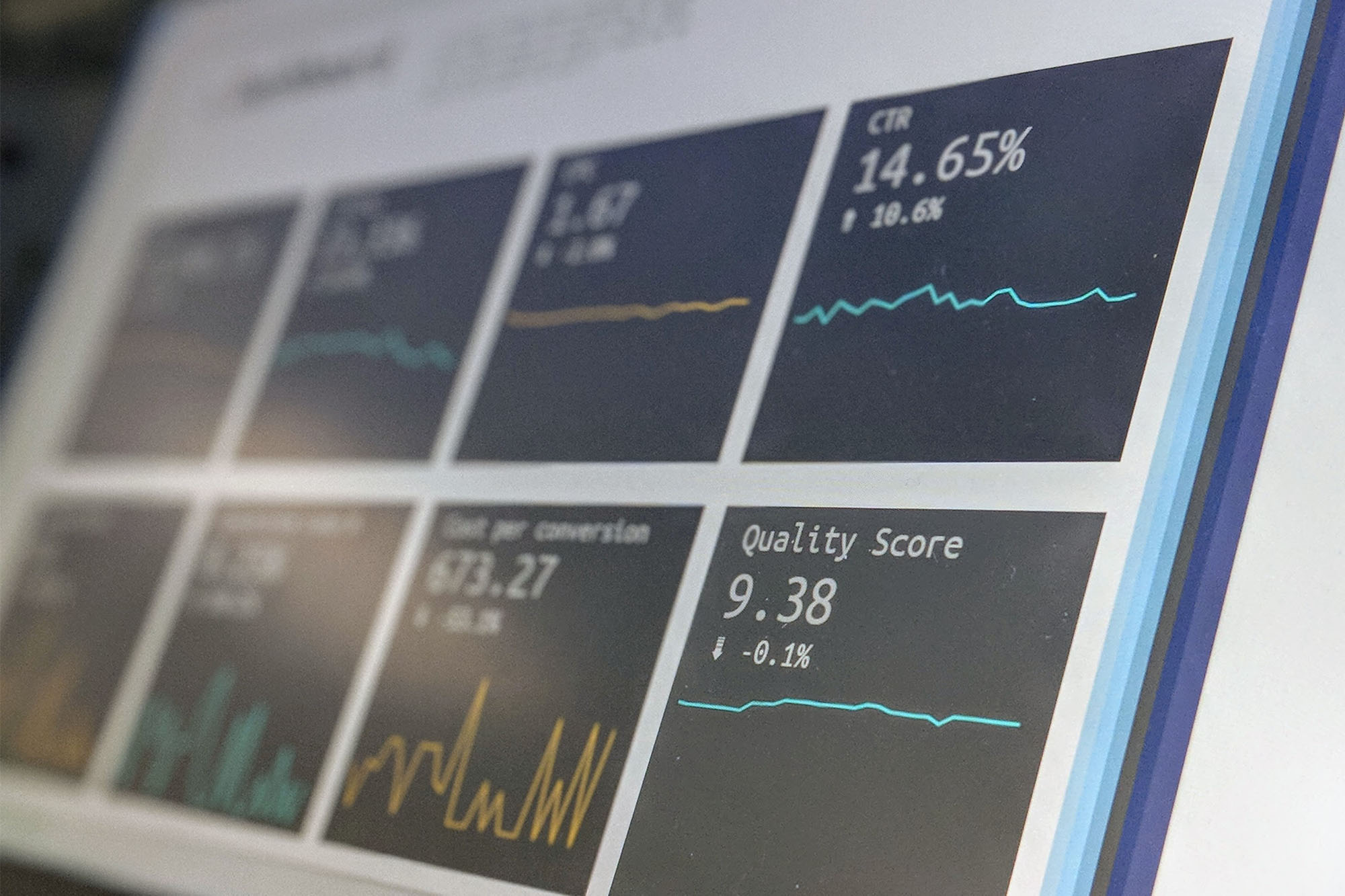 Cube-Teal-Compressed